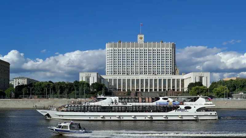 Кабмин на год запретил проверки бизнеса, пострадавшего от атак БПЛА