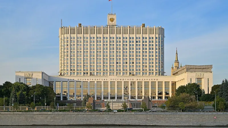Правительство поддержало взыскание госпошлины с инвалидов I и II группы по кредитным долгам