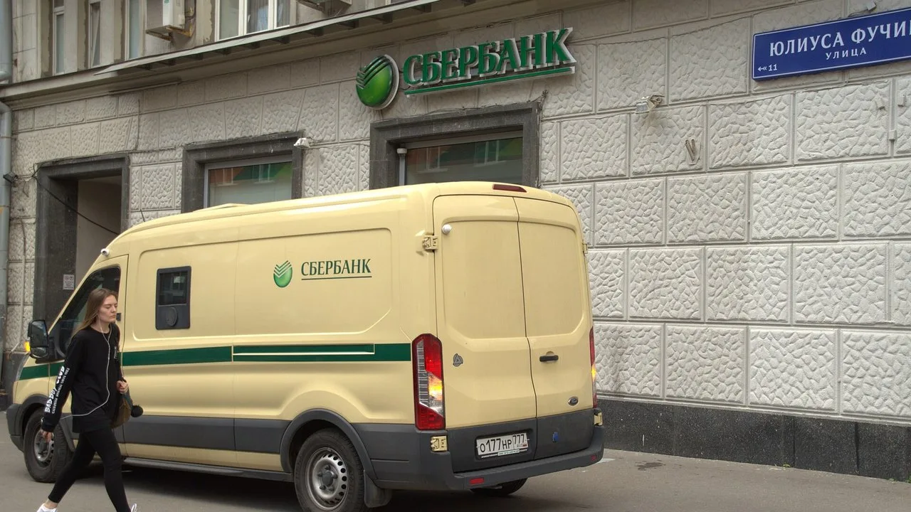 Сбербанк призвал банки и ЦБ продумать доступ к наличным на случай кризисов